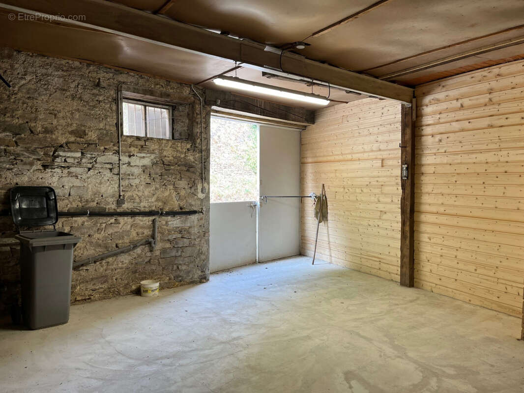 Coussac Bonneval Maison du bourg 5 pièces avec garage, proches commerces - photo 19