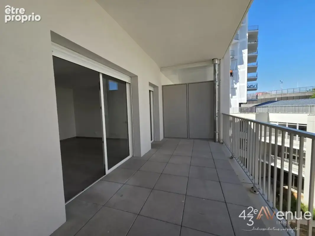 Appartement 4 pièces 80 m² à vendre à Saint-Etienne (42000) - photo 4