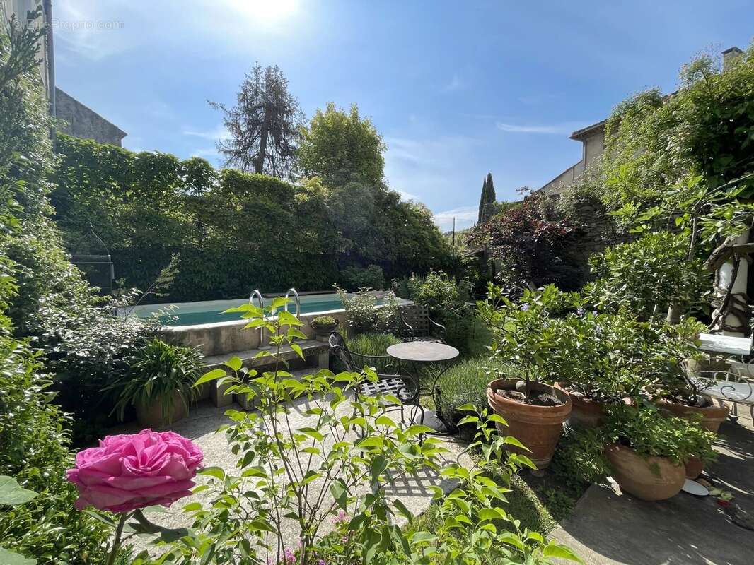 Maison à VAISON-LA-ROMAINE