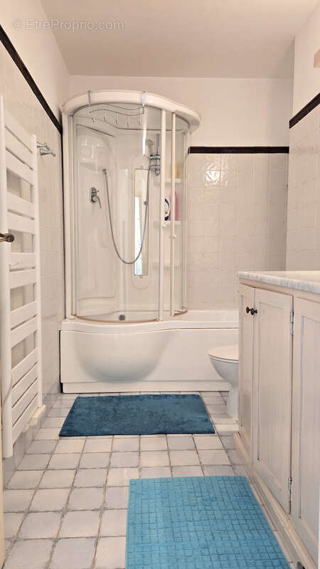 Appartement à ROQUEBRUNE-CAP-MARTIN