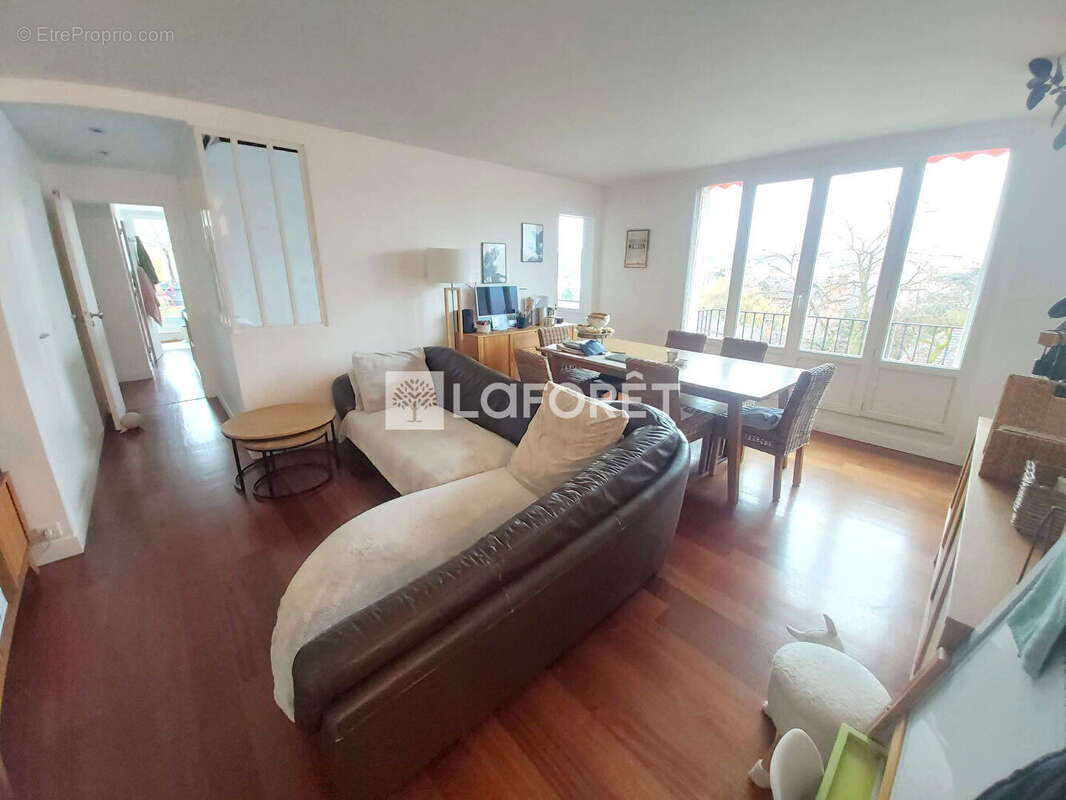 Appartement à VILLEMOMBLE