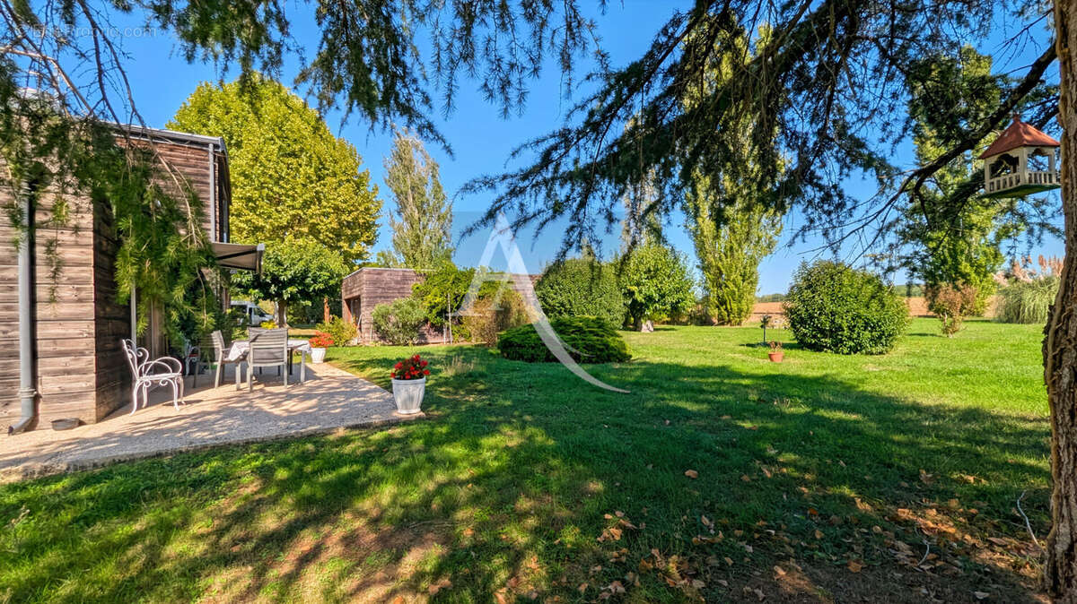 Maison à MONFLANQUIN