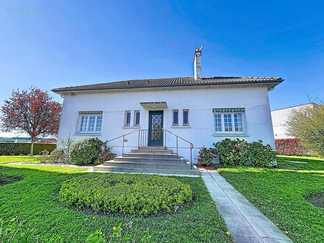 Maison à BACQUEVILLE-EN-CAUX