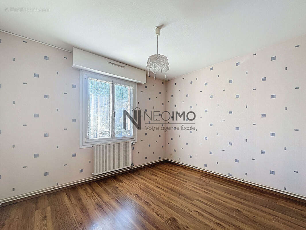 Appartement à NEUFCHATEAU