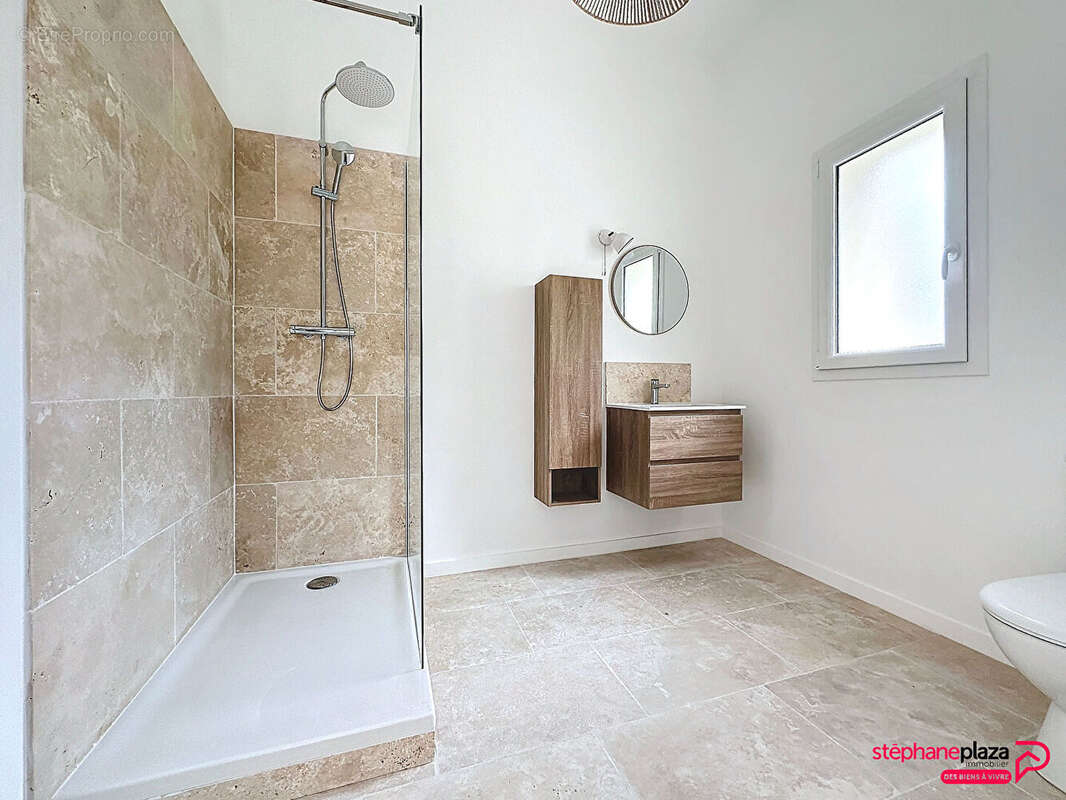 Maison à MONTLOUIS-SUR-LOIRE