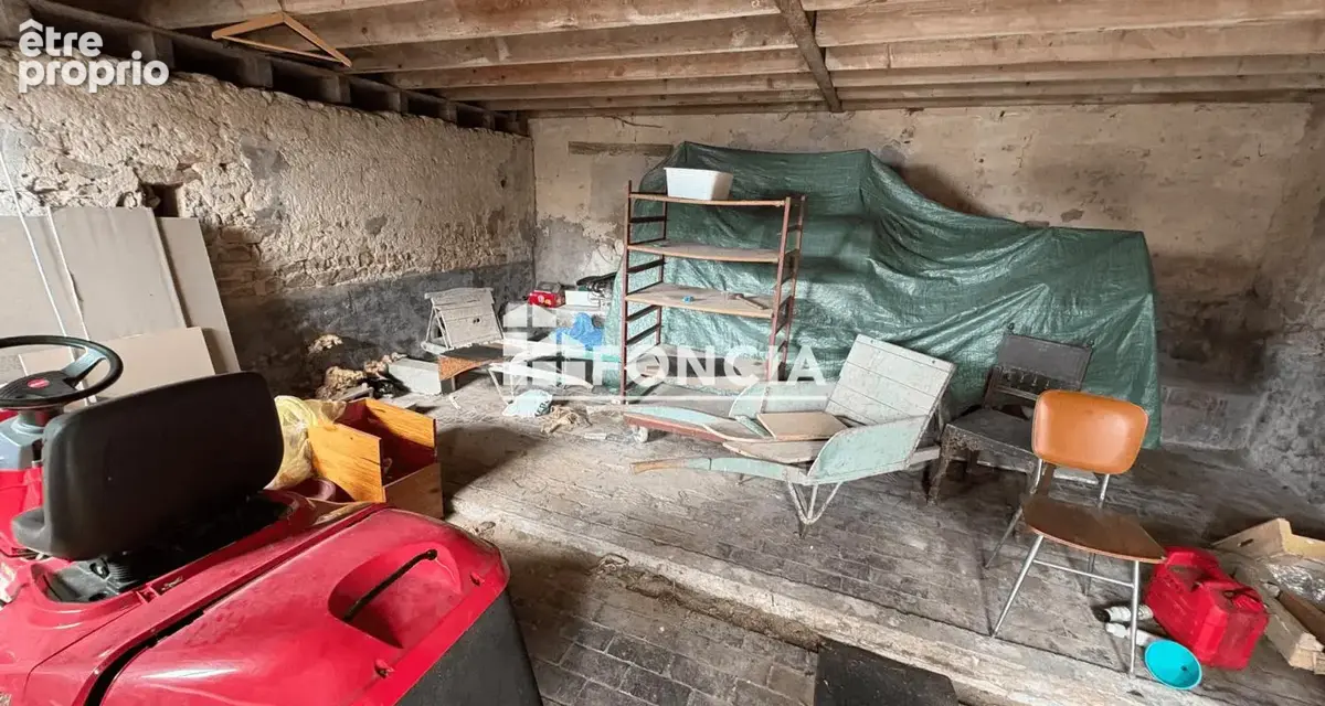 À VENDRE – Maison de plain-pied avec beau potentiel à CHERRE-AU - photo 7