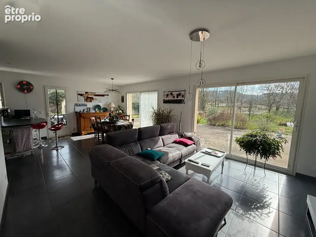 Maison 4 pièce(s) 120 m2 - photo 2