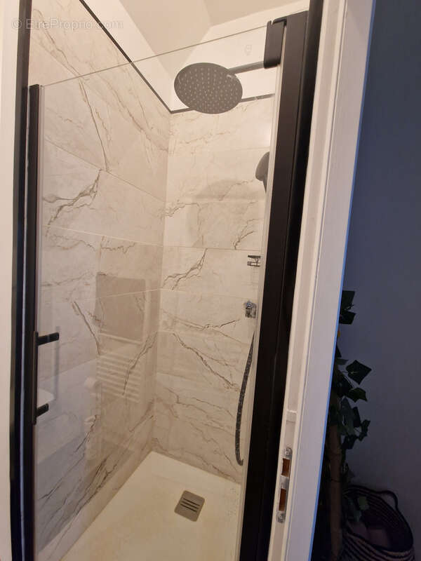Bel appartement T3 dans un domaine historique - photo 4