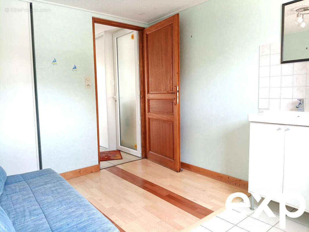 Maison à SAINT-HERBLON