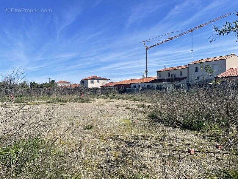 Terrain à ELNE