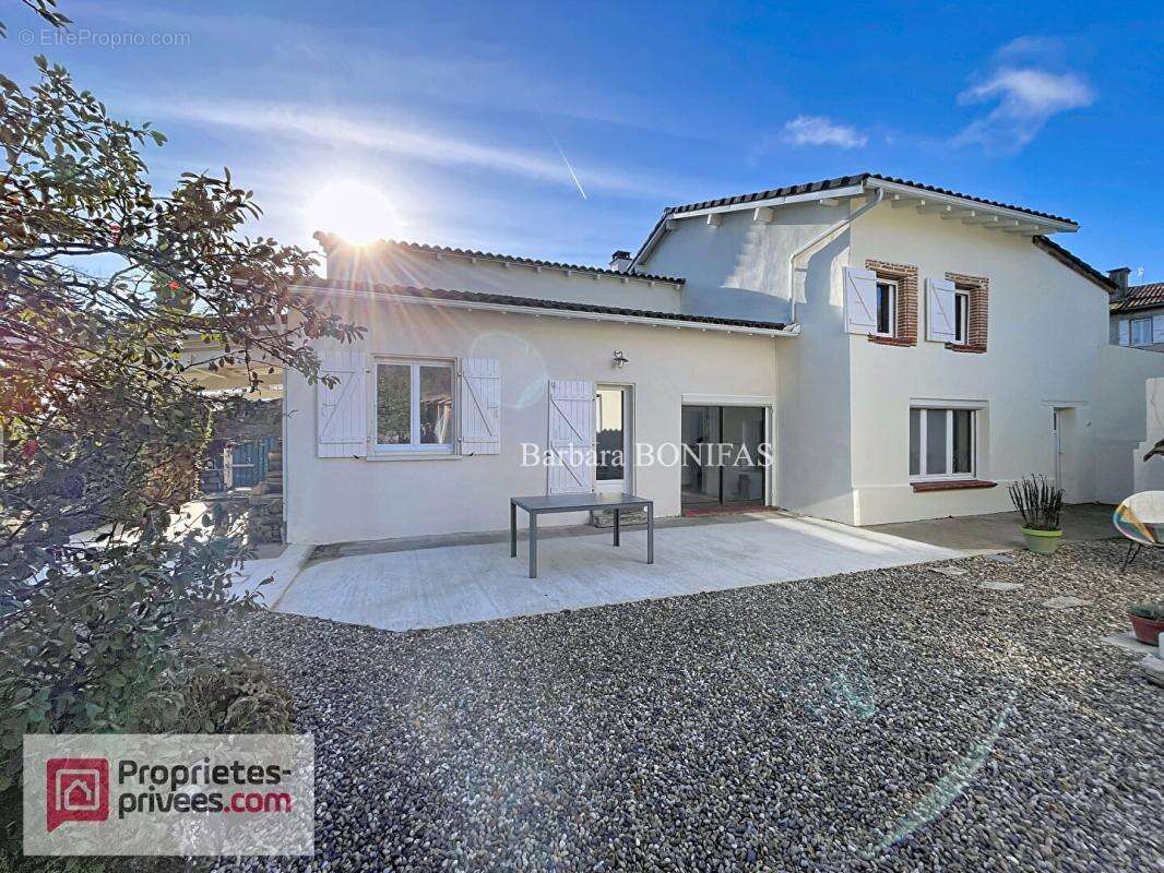 Maison à SAINT-SULPICE