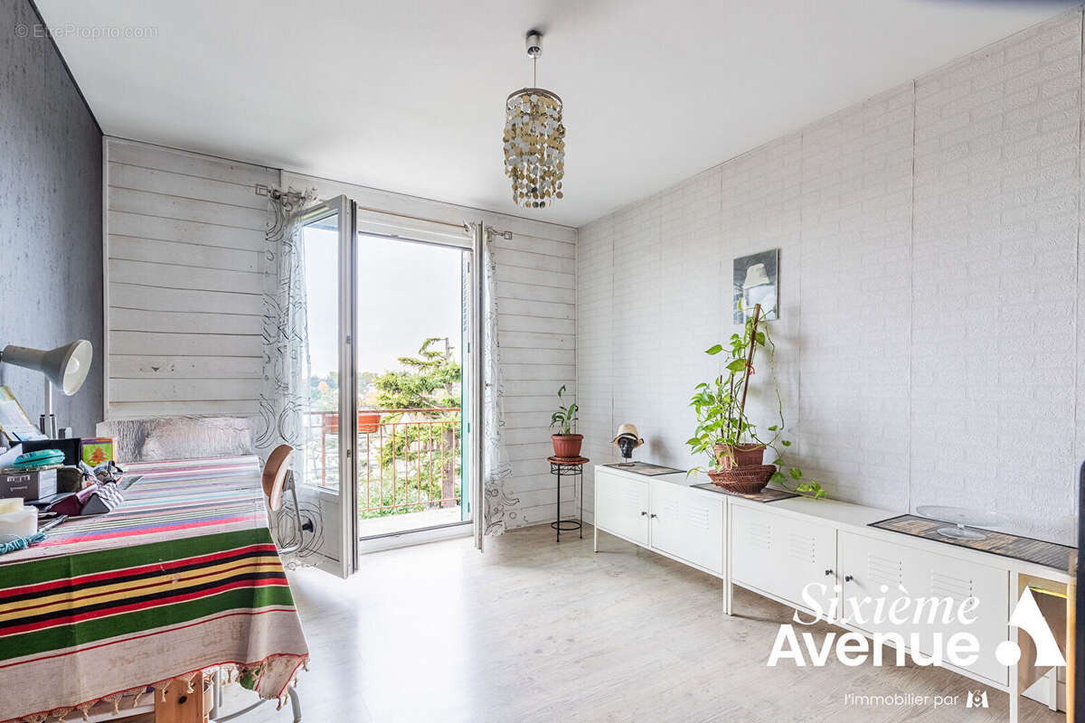 Appartement à SAVIGNY-SUR-ORGE