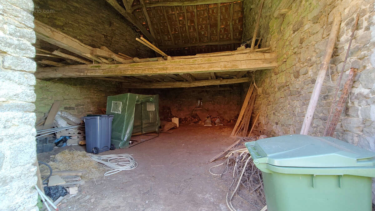 Maison à LONGECOURT-LES-CULETRE