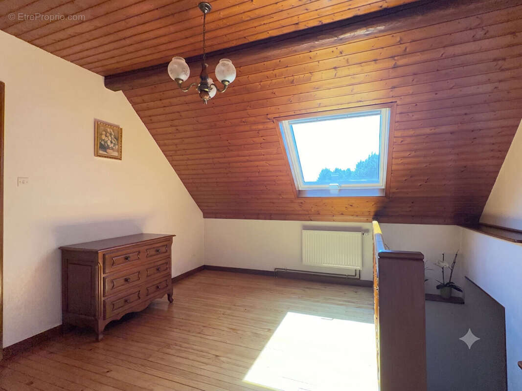 Maison individuelle - 150 m2 - 6 ares 25 - 5 chambres - photo 9