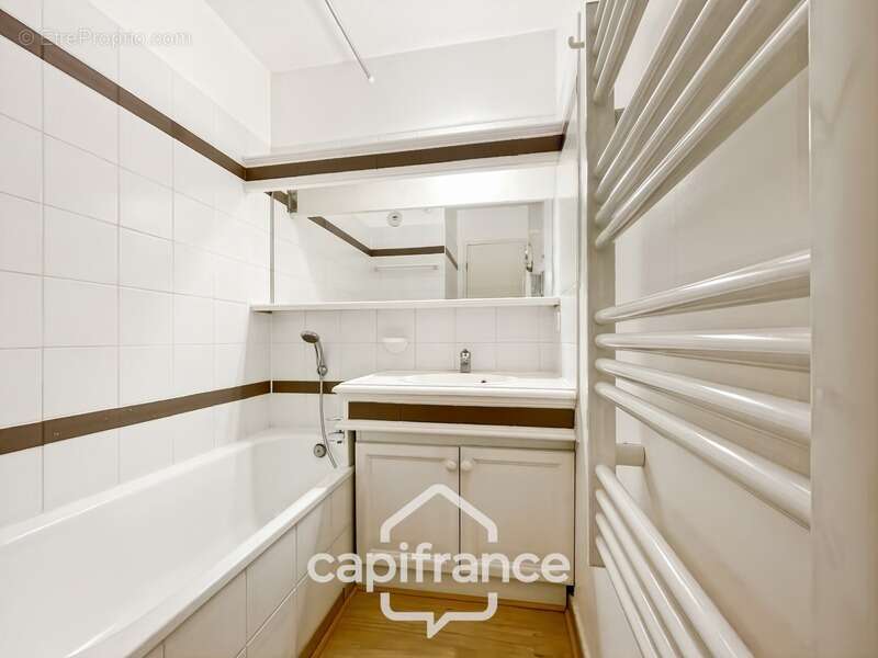 Domaine et golf de Pont Royal appartement  climatisé résidence du  lac de 43 m2 , vue lac , terrasse loggia exposition sud , pla - photo 9