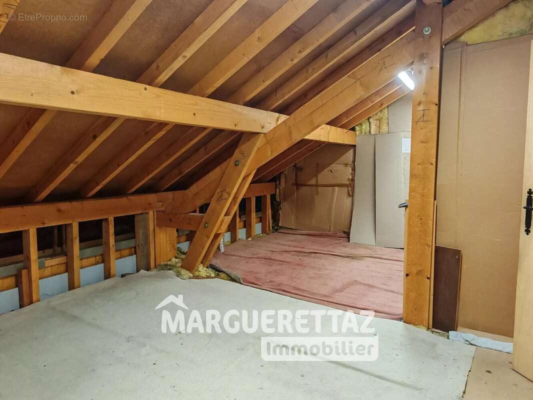Maison à CRANVES-SALES