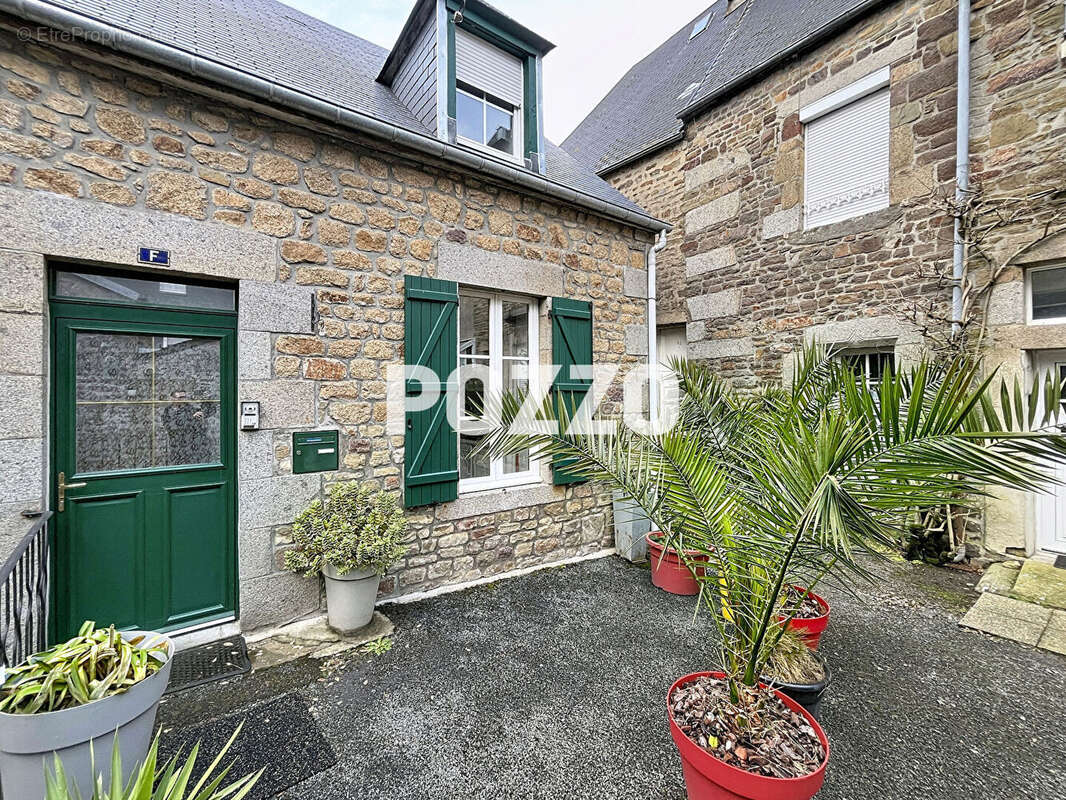 Maison à VILLEDIEU-LES-POELES