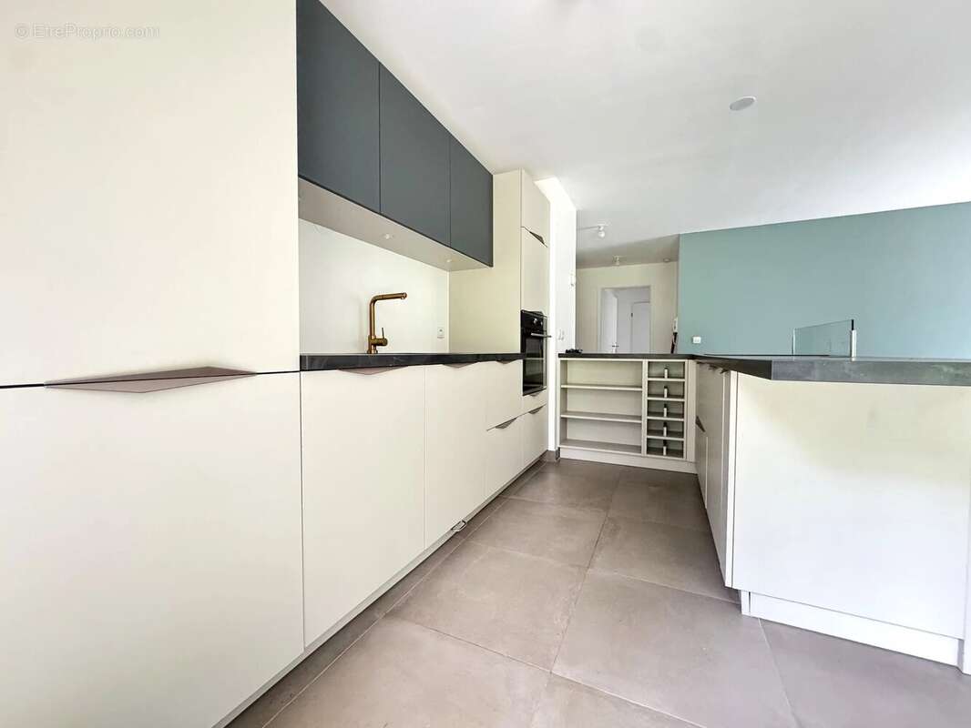 Appartement à LE PLESSIS-TREVISE