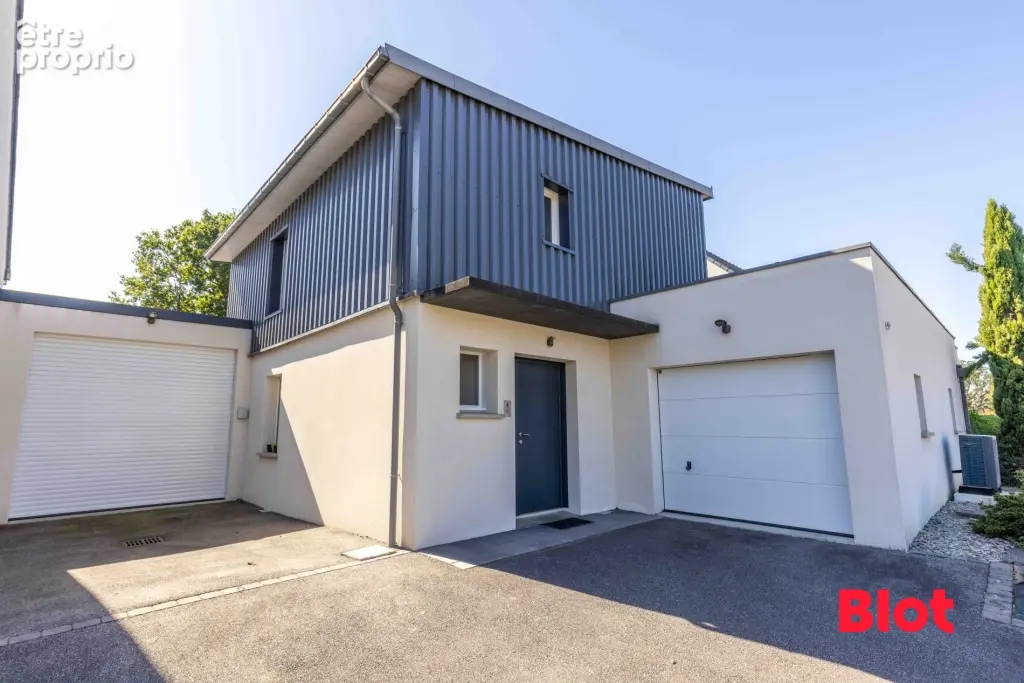 Photo Maison à Chateaubourg au prix de 388 500€