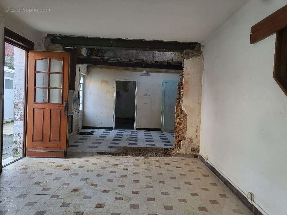 Maison à PERONNE-EN-MELANTOIS