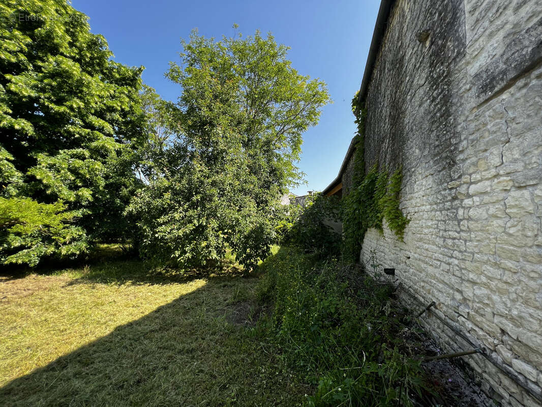 Maison à MATHA