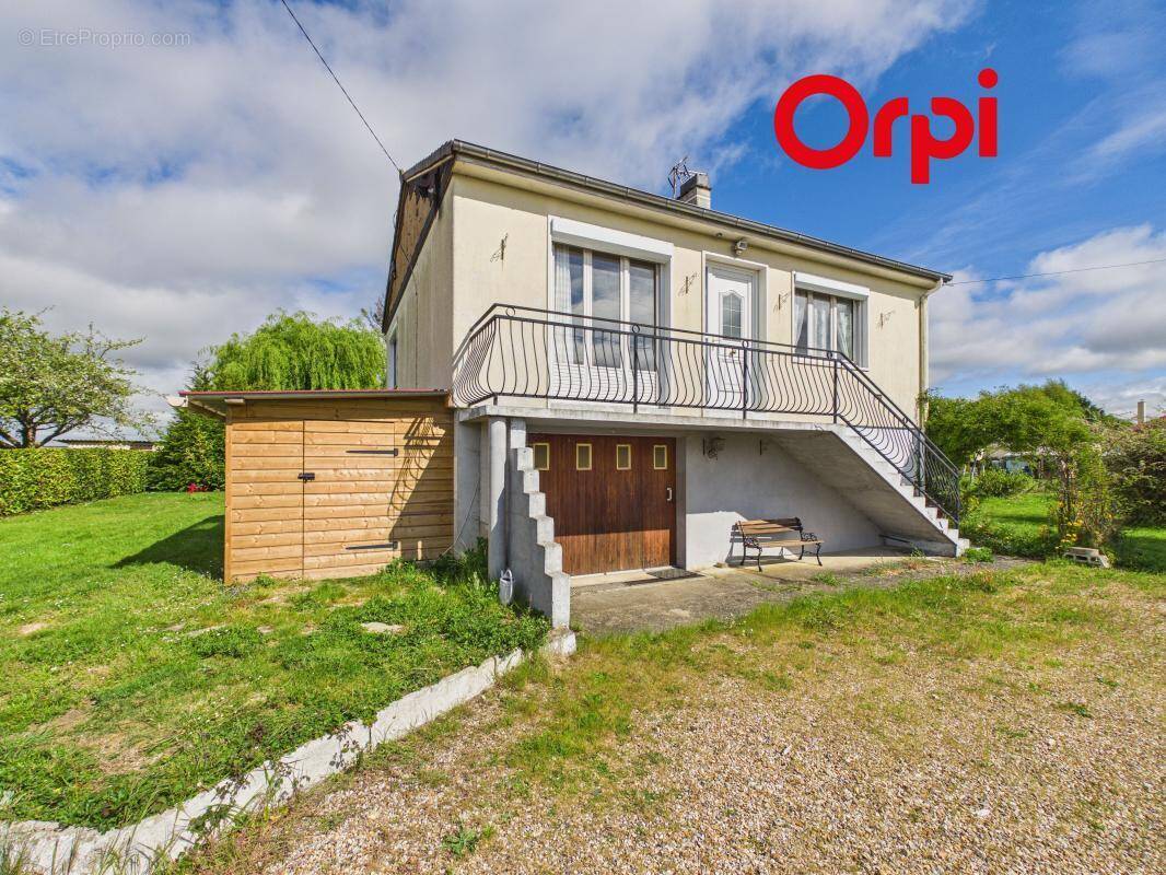 Maison à BERNAY