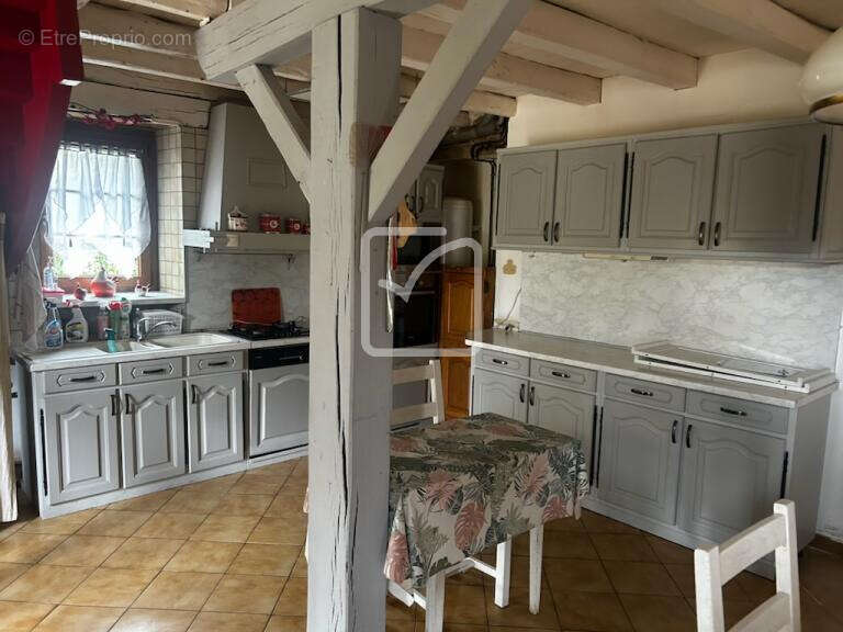 Maison à CARSAC-AILLAC