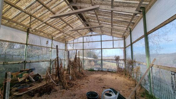 Maison à SAINT-BONNET-DES-QUARTS