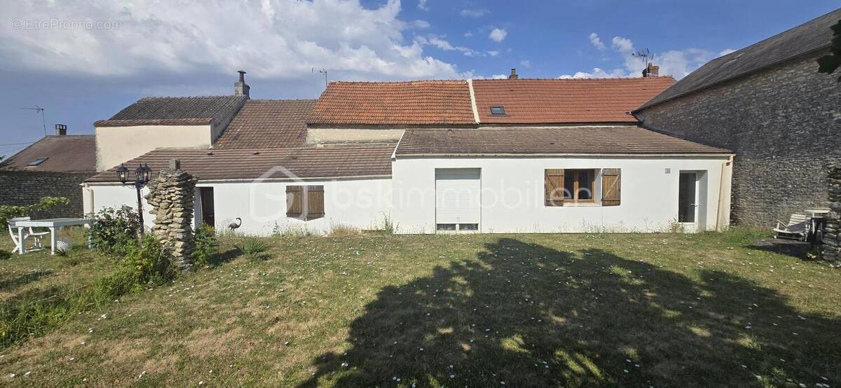 Maison à ANGERVILLE