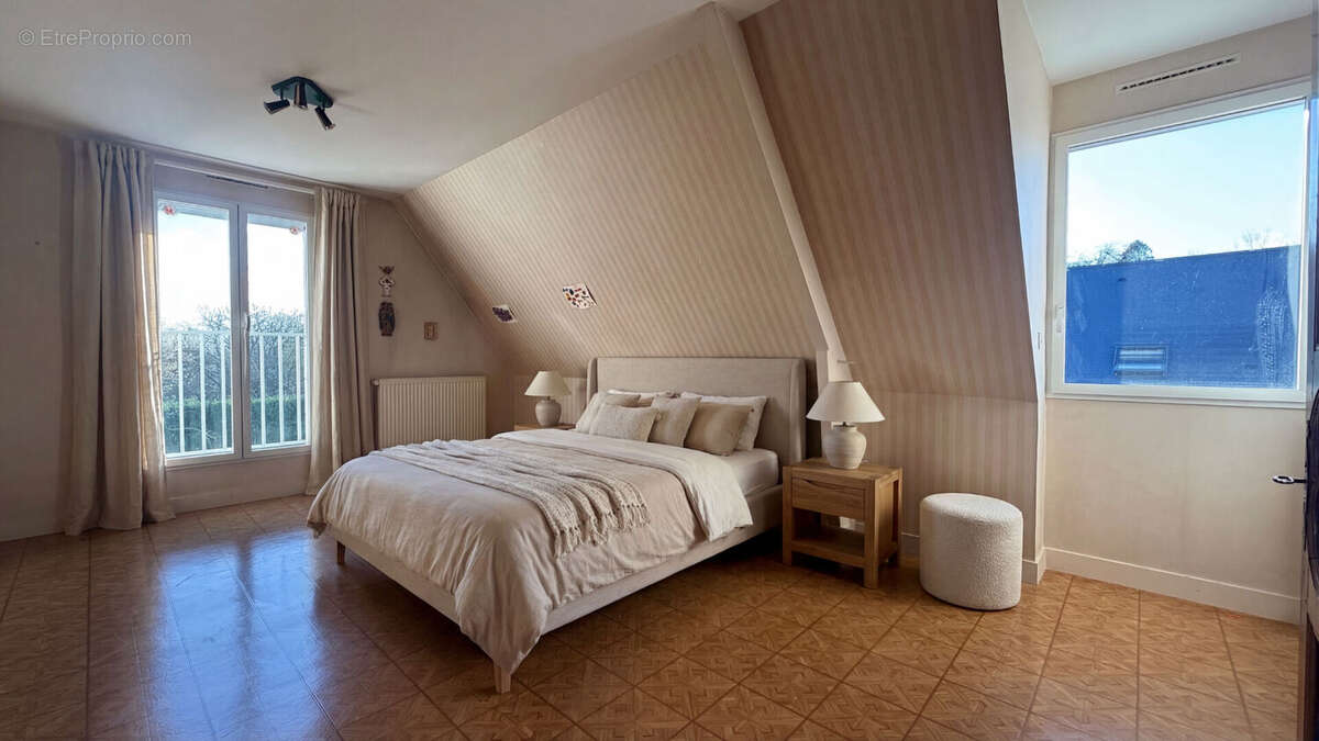 Maison à VEIGNE