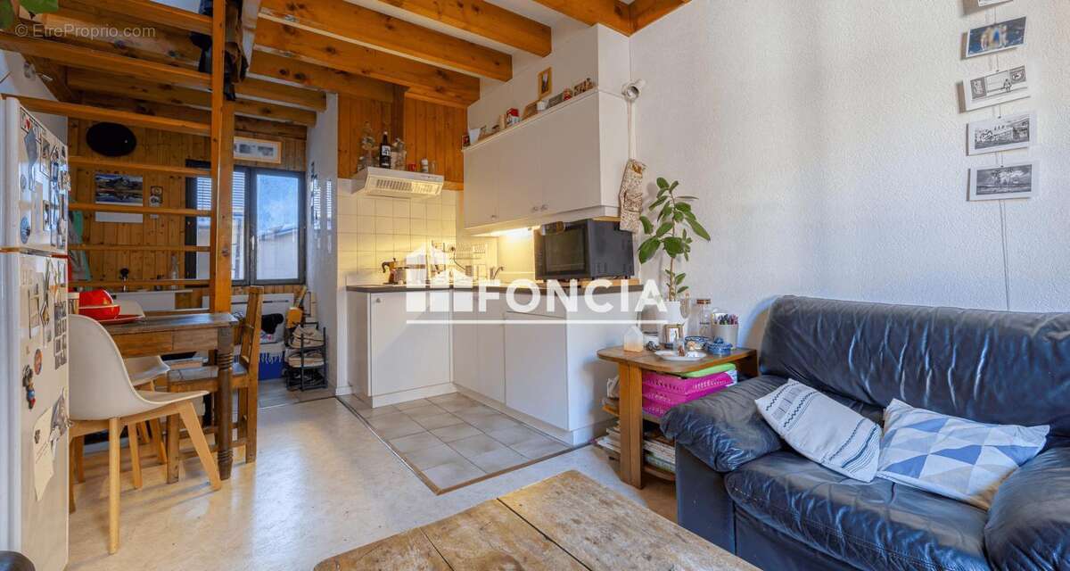 Appartement vieille ville au calme - photo 4