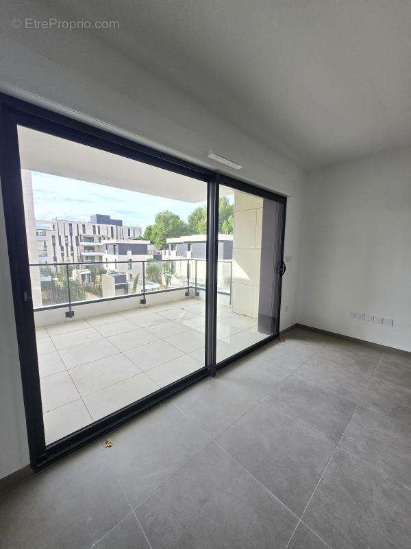 Appartement à MARSEILLE-8E