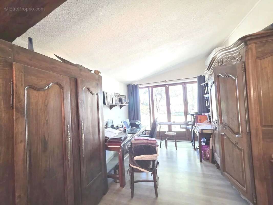 Maison à GORDES