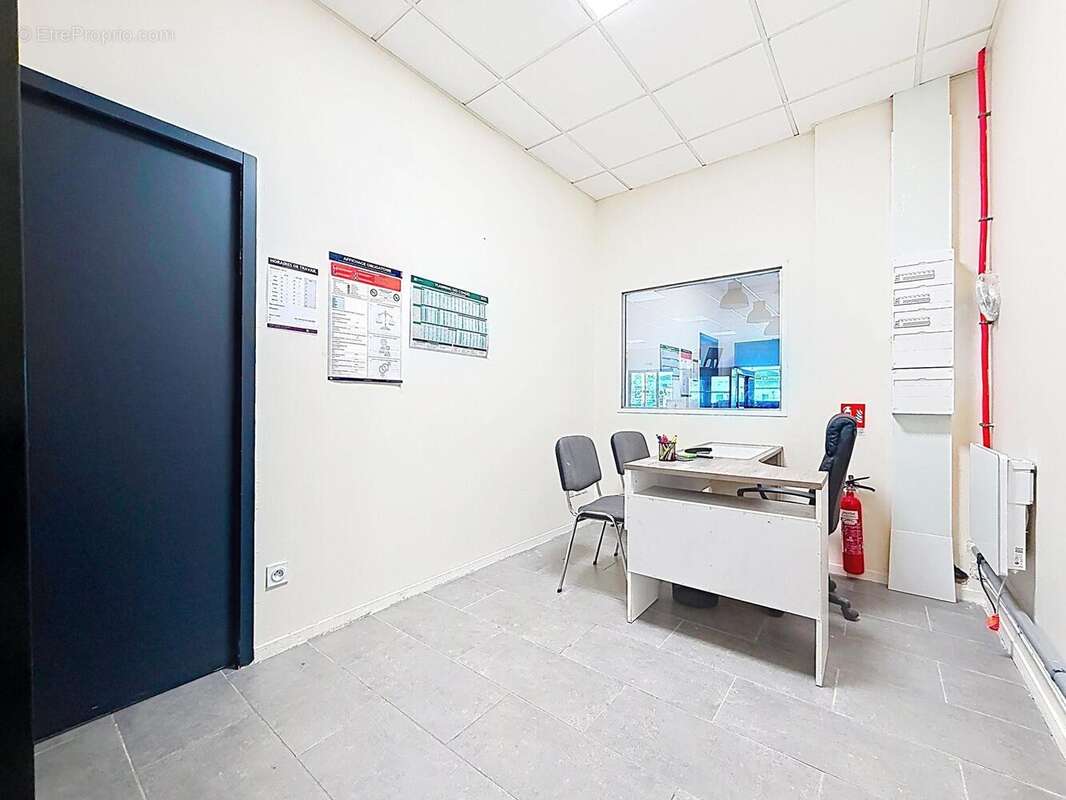 Commerce 130 m² à Plaisance-Du-Touch  - photo 9
