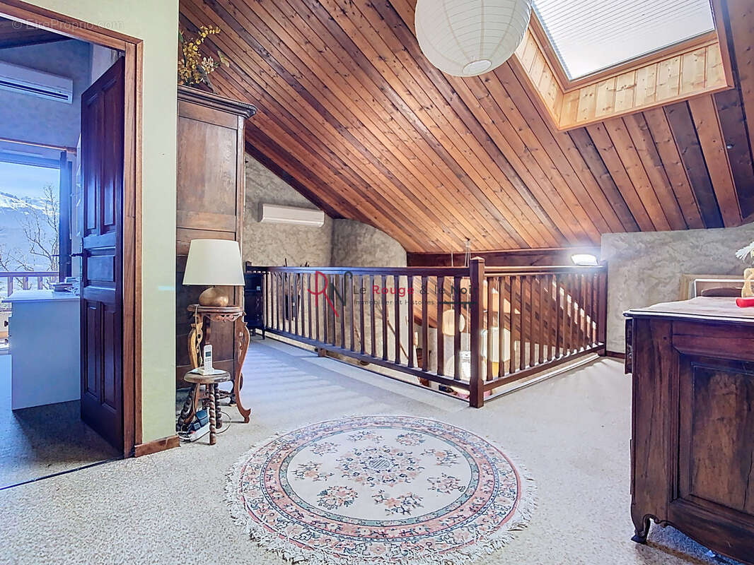 Maison à SAINT-ISMIER