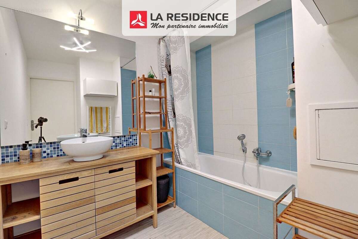 Appartement à PUGET-SUR-ARGENS