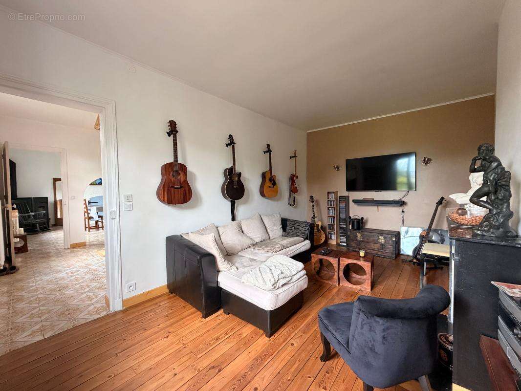 Maison en brique 5 pièces – Jardin 1 067 m² – Marest-sur-Matz (60490) - Exclusivité - photo 3