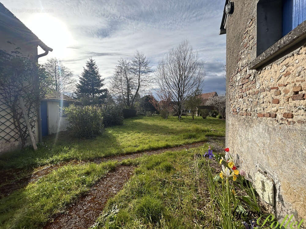 Maison à BRINON-SUR-SAULDRE