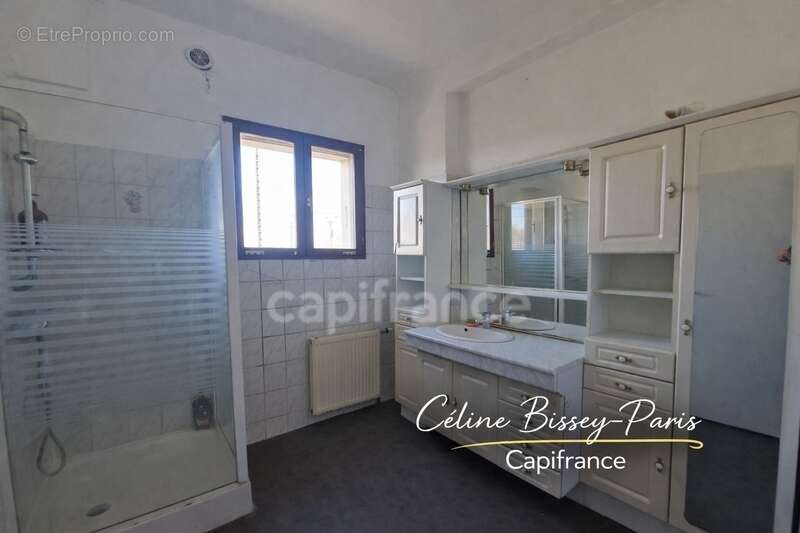Maison 5 Pièces, 4 chambres, 994M2 de terrain MIGENNES (89) - photo 7