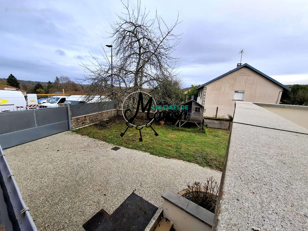 Maison à BESSINES-SUR-GARTEMPE