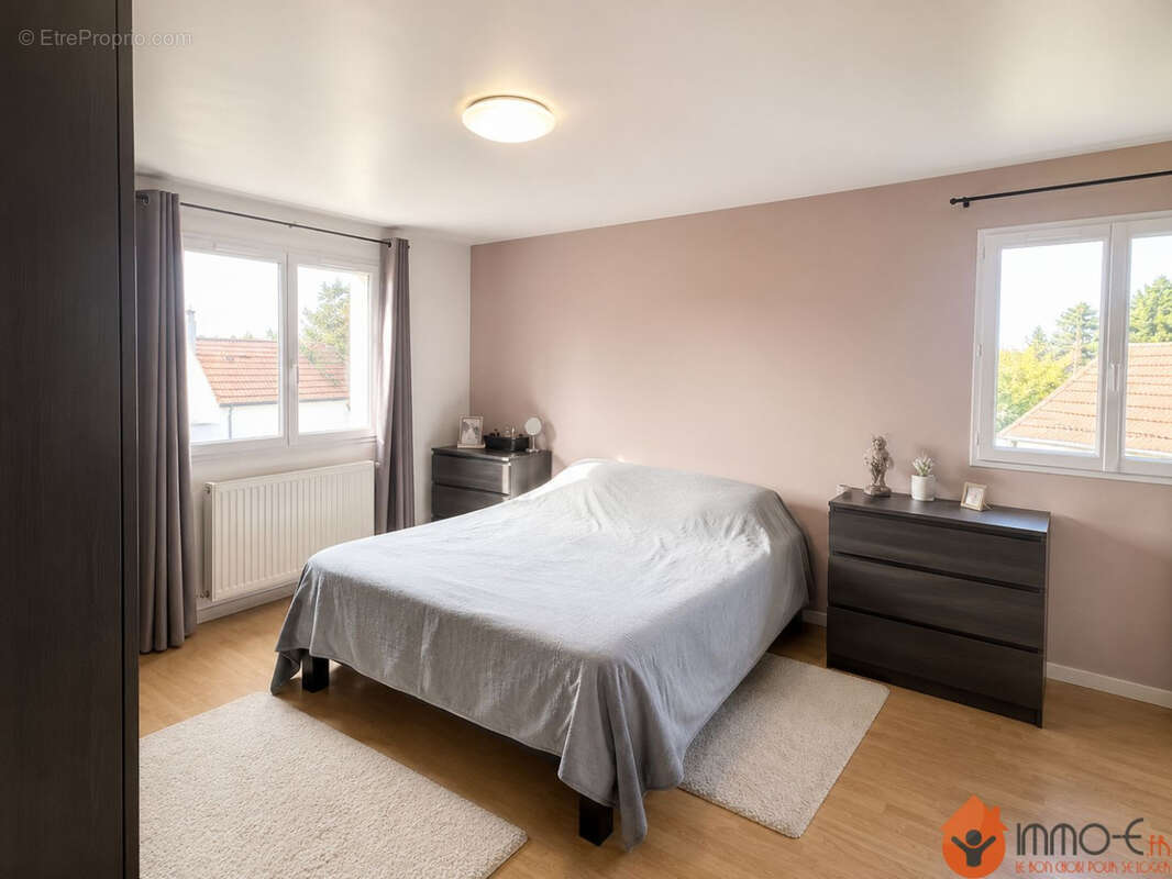 Maison 170 m² à Mareuil-Les-Meaux  - photo 8