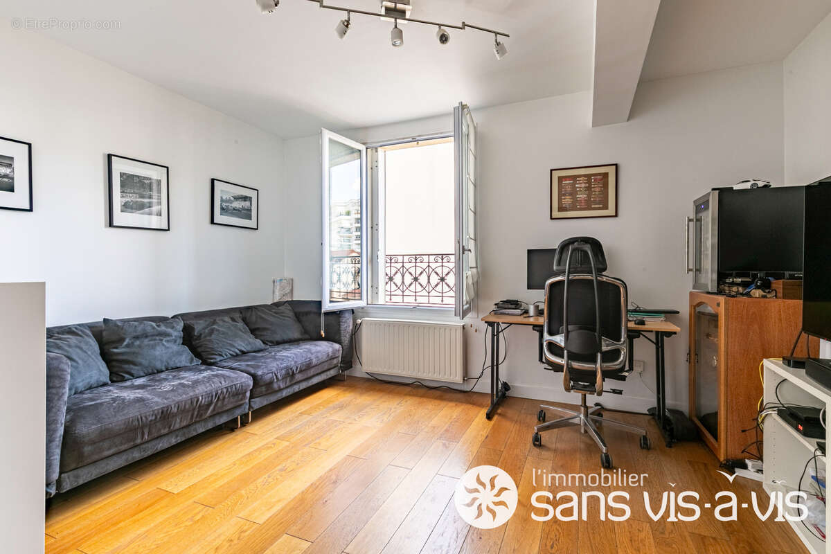 Maison à COURBEVOIE