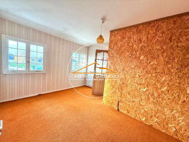 Maison à BRAIN-SUR-L'AUTHION