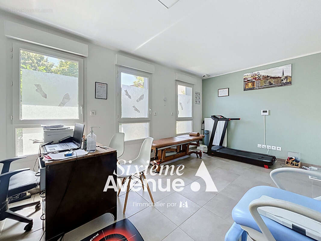 Appartement à DECINES-CHARPIEU