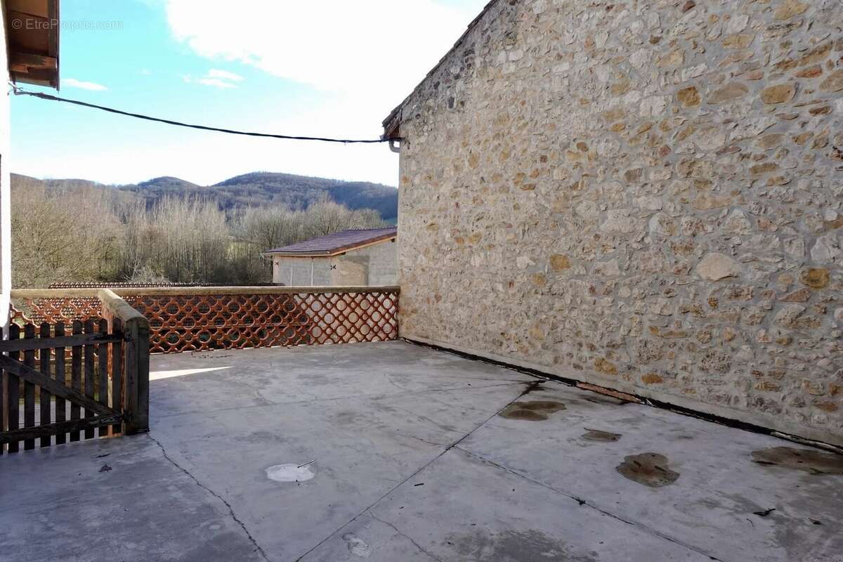 Maison à LE MAS-D'AZIL