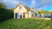Photo 1 - Maison à LA QUEUE-LES-YVELINES