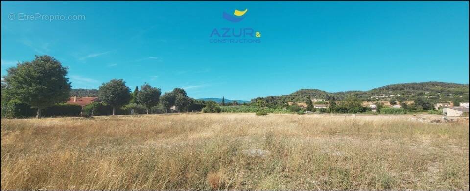 Terrain à VILLELAURE