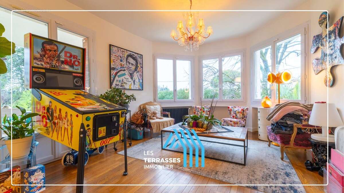 Maison à MONTELIMAR