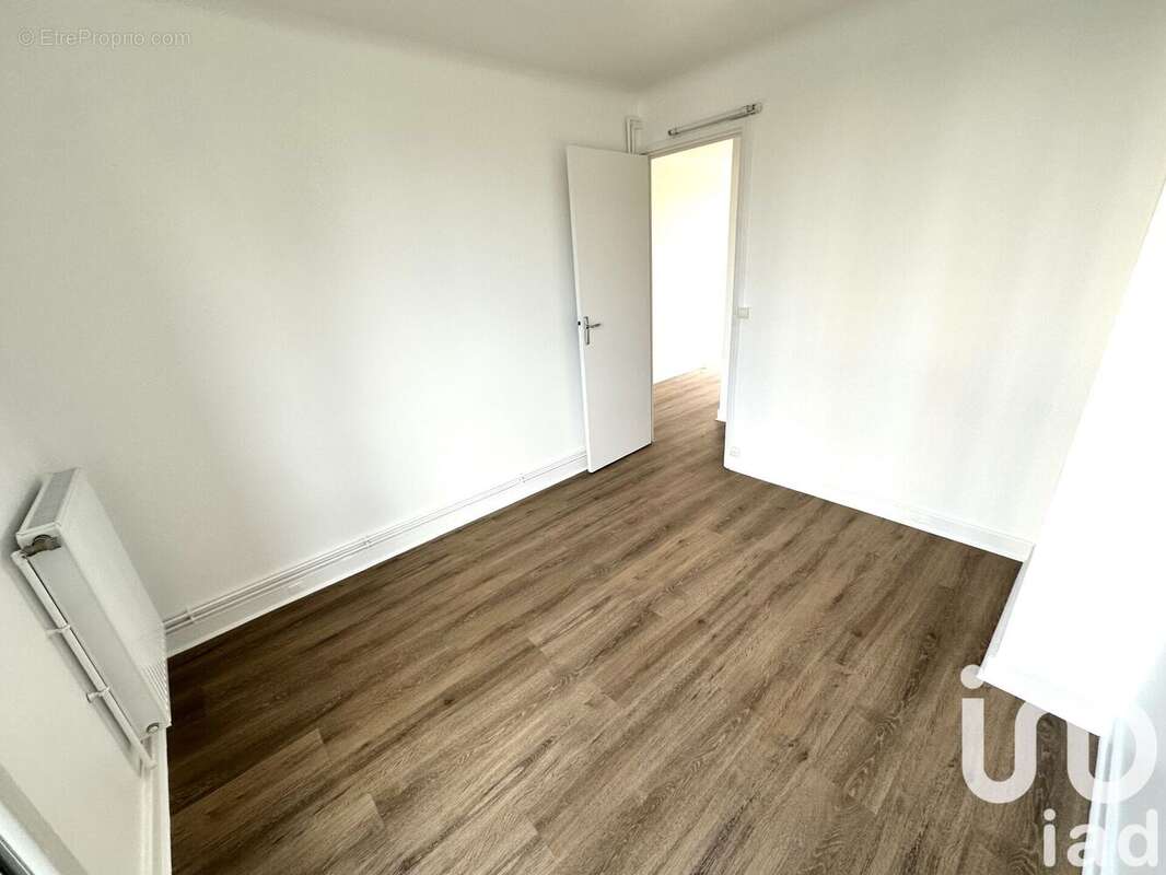Photo 8 - Appartement à CHOISY-LE-ROI