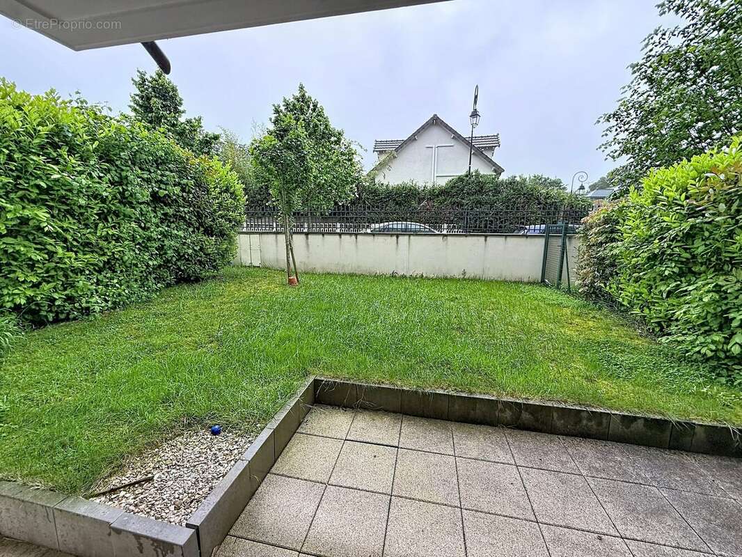 Appartement à LE PLESSIS-TREVISE